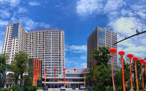双喜临门多快乐 锐意进取迎未来 泸州HMj华美居酒店盛大开业！