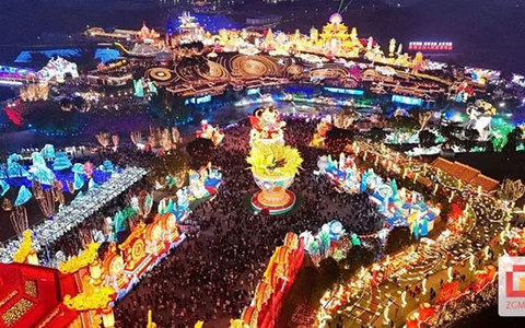 自贡：中华彩灯大世界连续四天全省榜首！