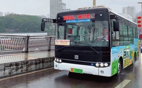 泸州：坐公交赏油菜花，一路皆是好风光