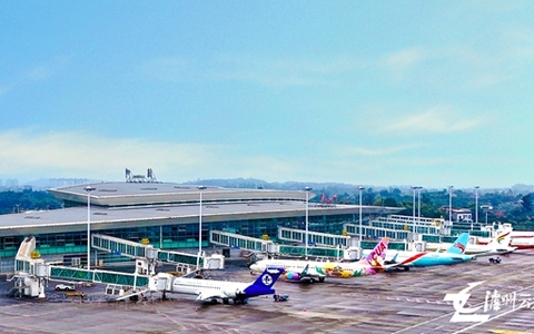 泸州机场（集团）有限责任公司荣获“2024年西南民航重大运输工作先进集体”称号